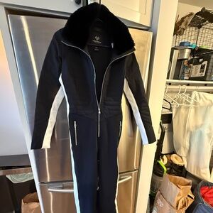 NWT Obermeyer onesie wine’s size 8 (runs small)